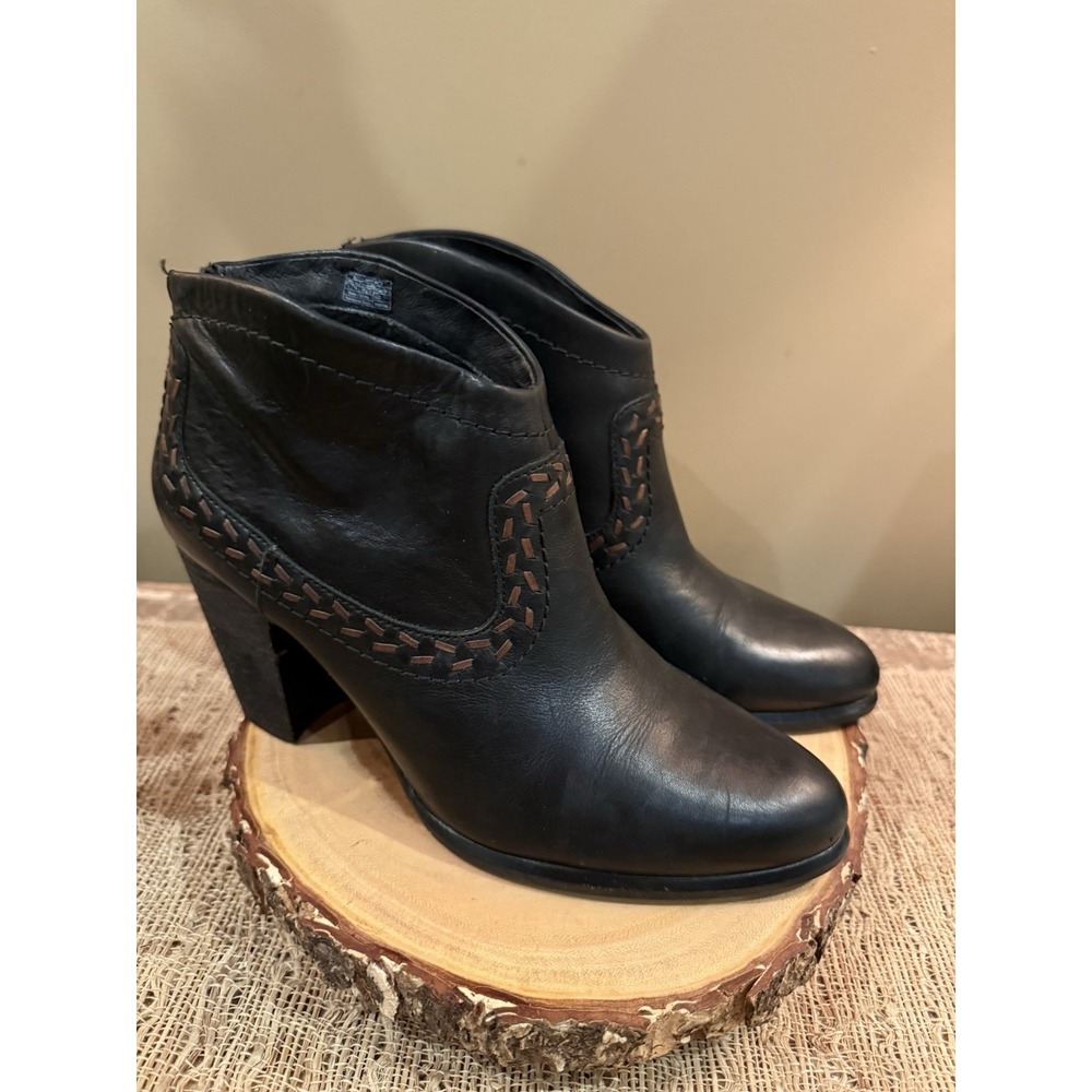 UGG Women's Black Charlotte Black & Brown Leather Ankle Zip Up Booties Boots S-9
